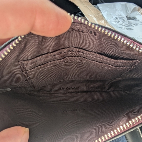 Coach Burgundy Metallic Wristlet NIB w/hangtag & Box 🔥 - Picture 4 of 6